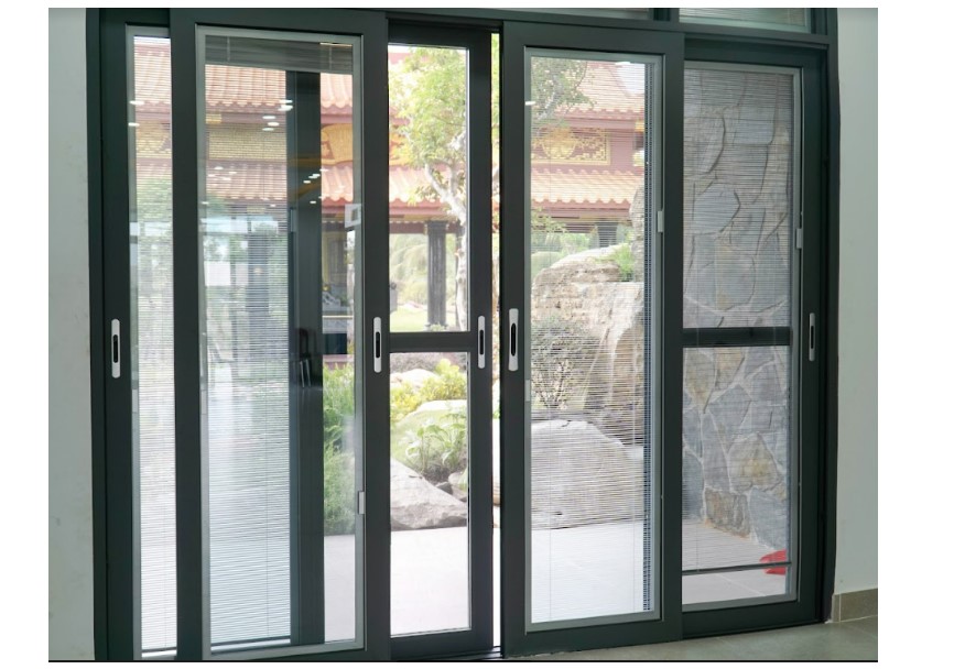 Cửa lùa nhôm DT