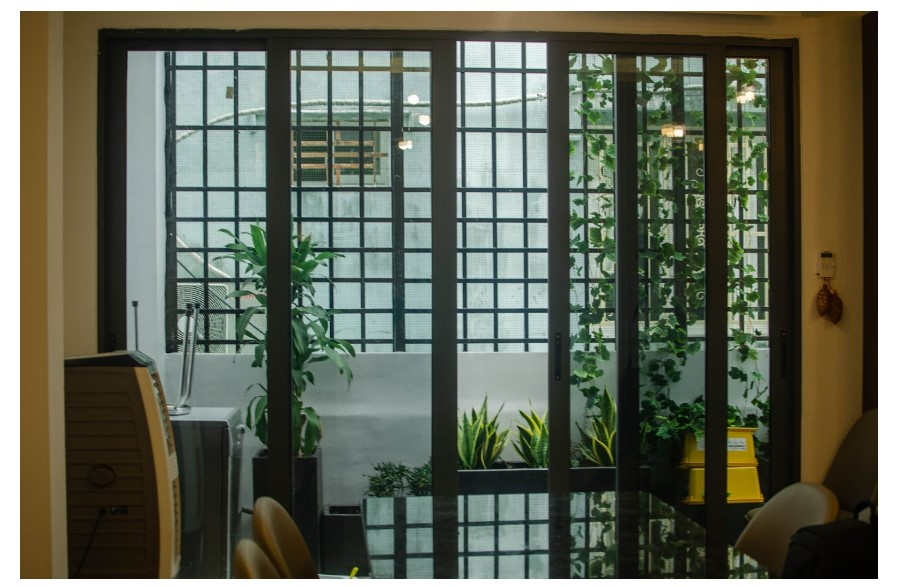 Cửa nhôm 4 cánh