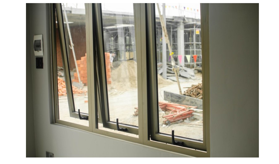 Tổng hợp các mẫu cửa sổ nhôm xingfa 3 cánh của ALP
