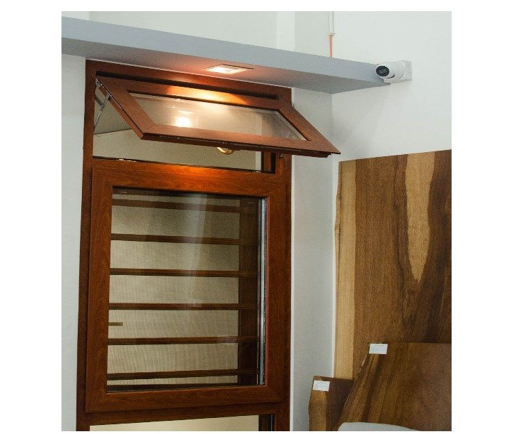 Cửa nhôm nâu